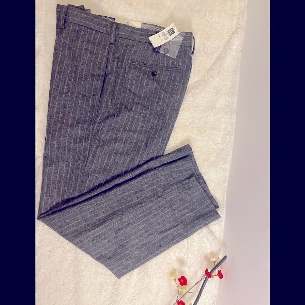 Gap Men’s size 36x32 Trouser Flat Front